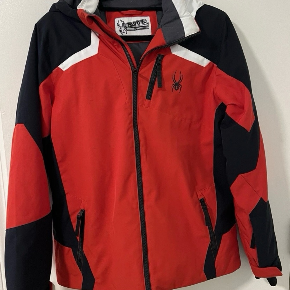 Spyder Boy’s size 18 Red and Black Leader Ski Jacket